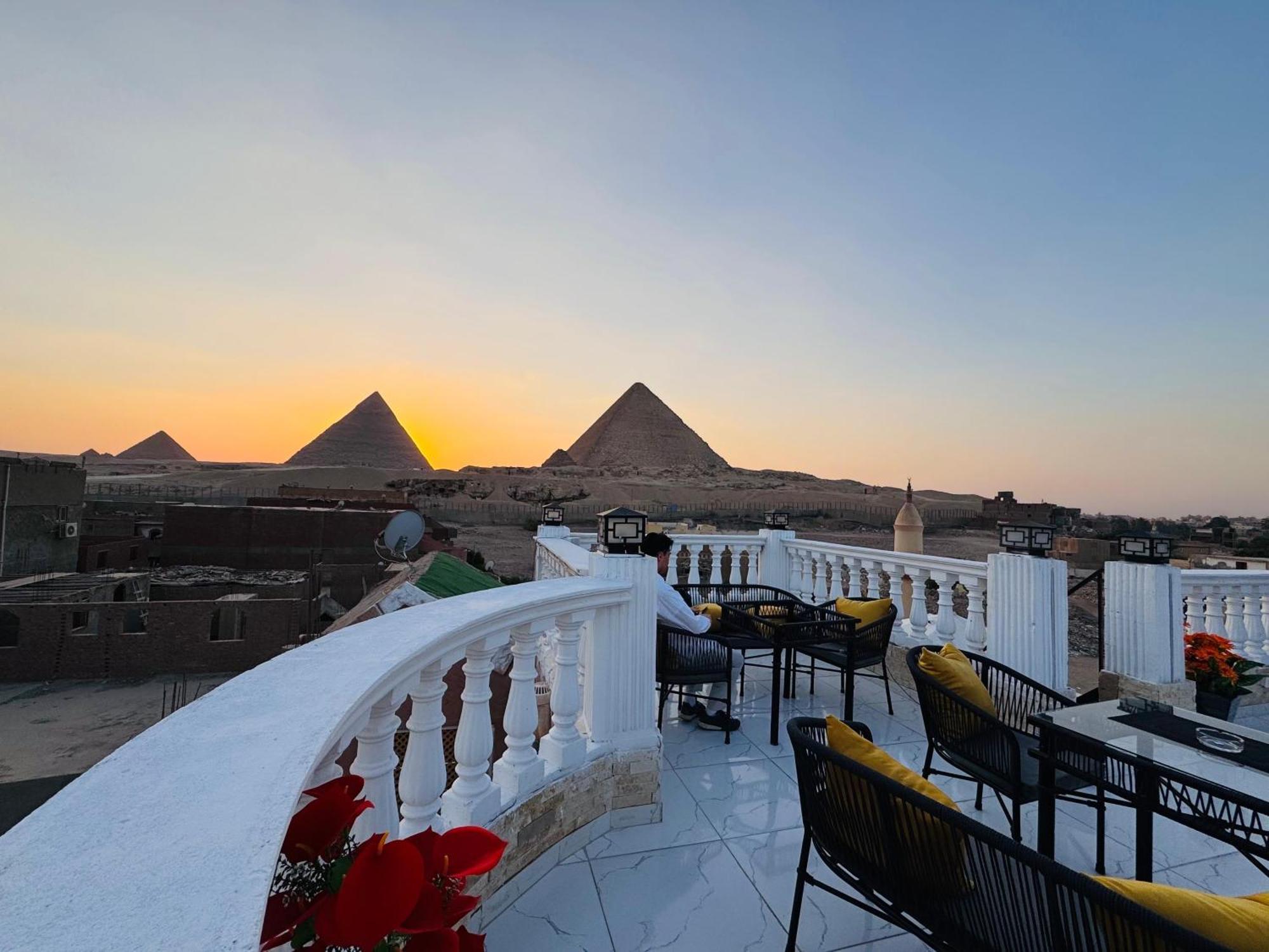 Hotel New Scarab Pyramids View à Kafret el-Gabal Extérieur photo